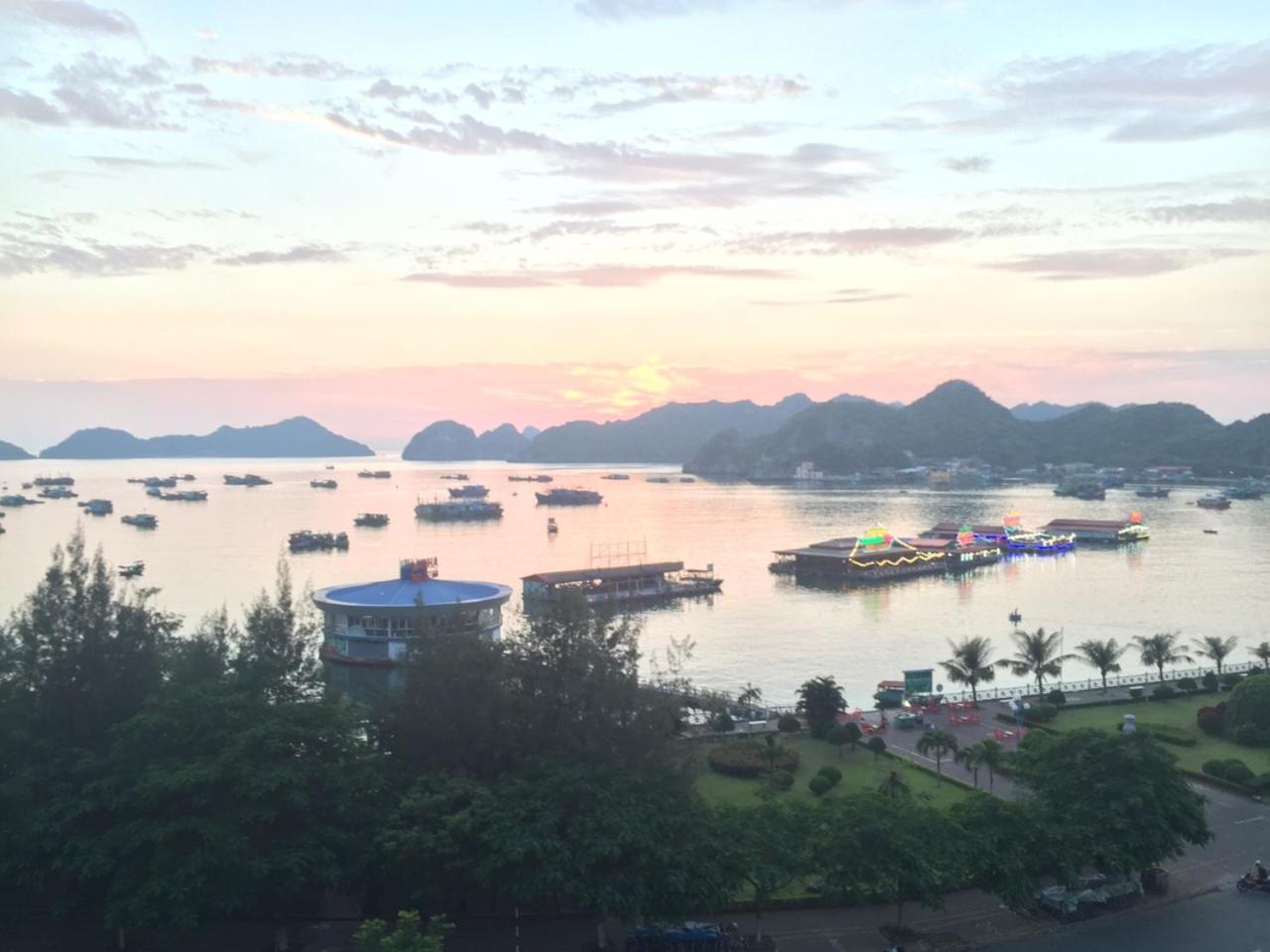 Quang Tung Hotel Dong Khe Sau Kültér fotó